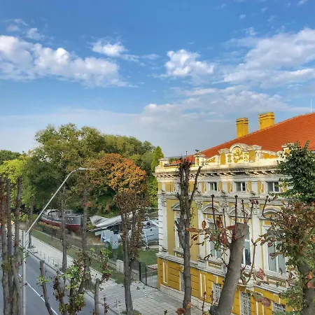 Apartmán Luxury Sea View Bulldog Place *