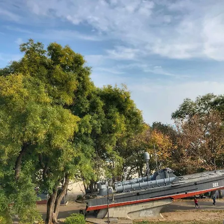 Luxury Sea View Bulldog Place *