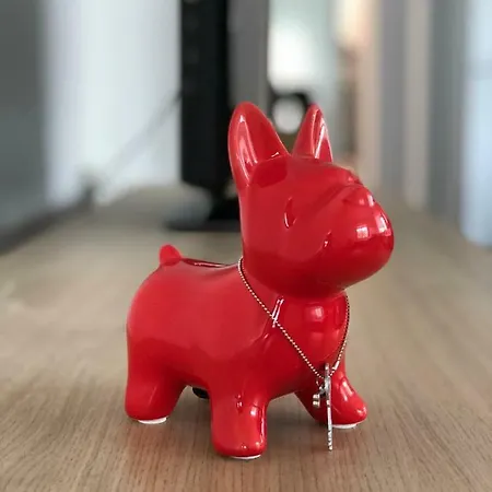Апартамент Luxury Sea View Bulldog Place