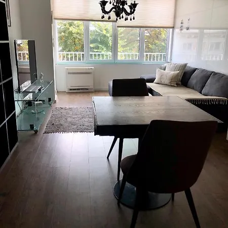 Luxury Sea View Bulldog Place Lägenhet Varna